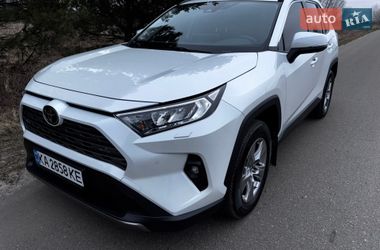 Позашляховик / Кросовер Toyota RAV4 2023 в Броварах