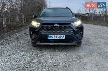 Внедорожник / Кроссовер Toyota RAV4 2022 в Тернополе