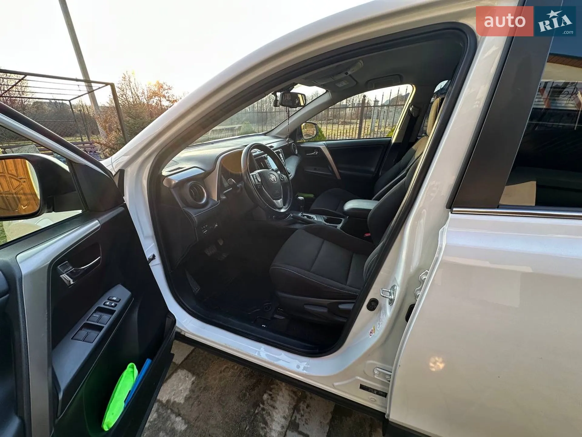 2017 Toyota RAV 4 - мініатюра 8
