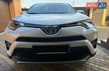 Внедорожник / Кроссовер Toyota RAV4 2016 в Виннице
