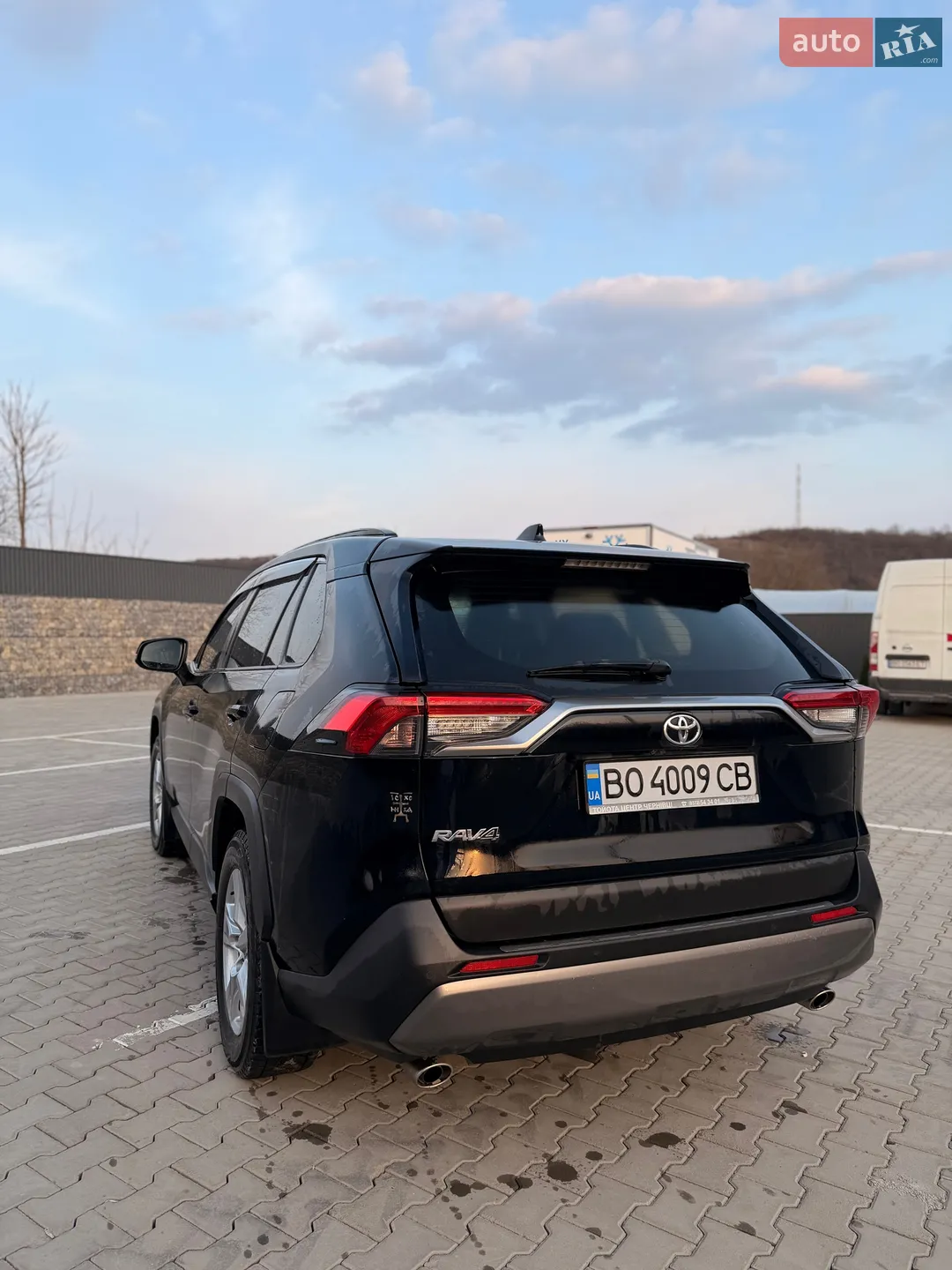 2019 Toyota RAV 4 - мініатюра 4