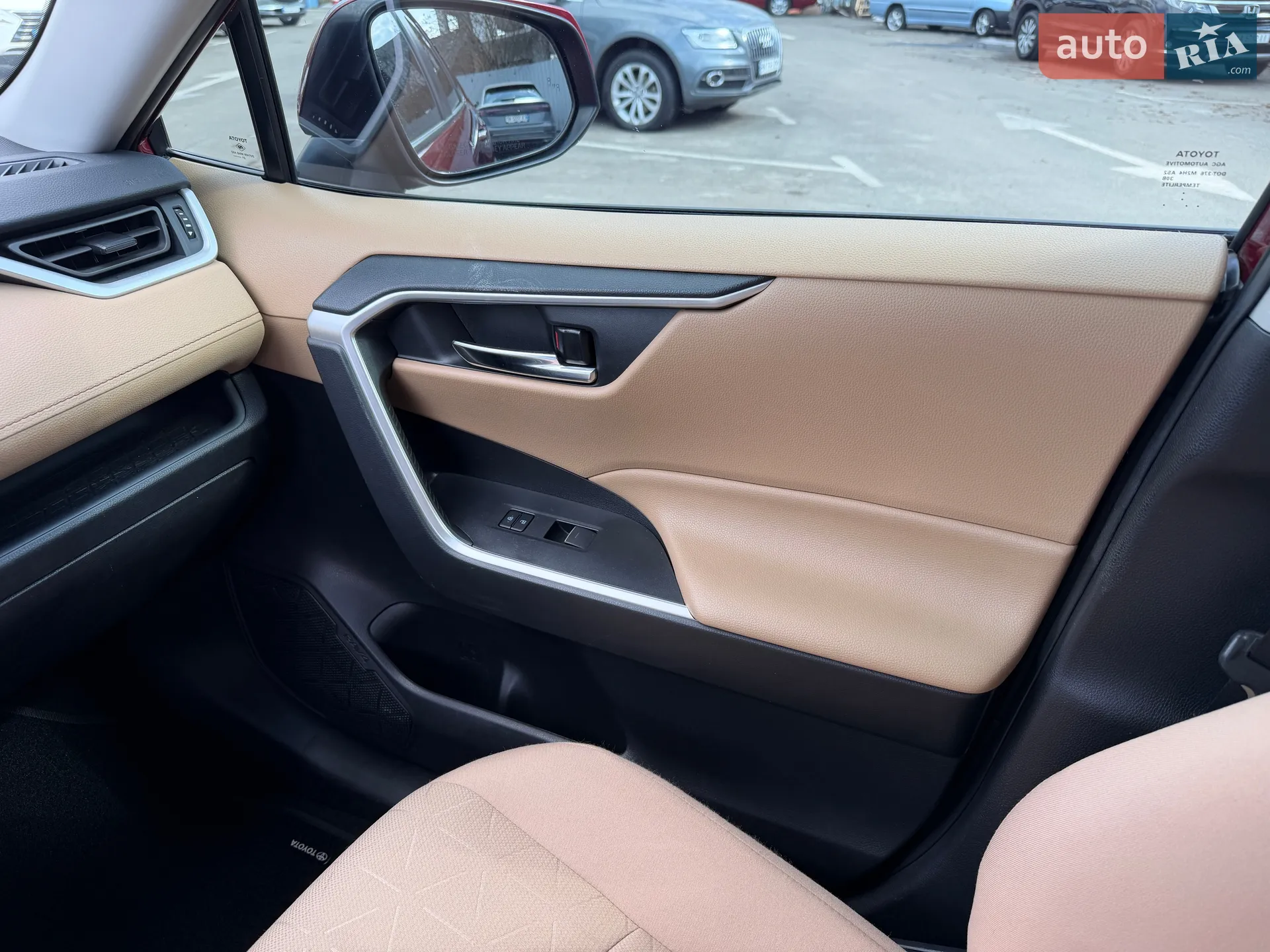 2022 Toyota RAV 4 - мініатюра 27