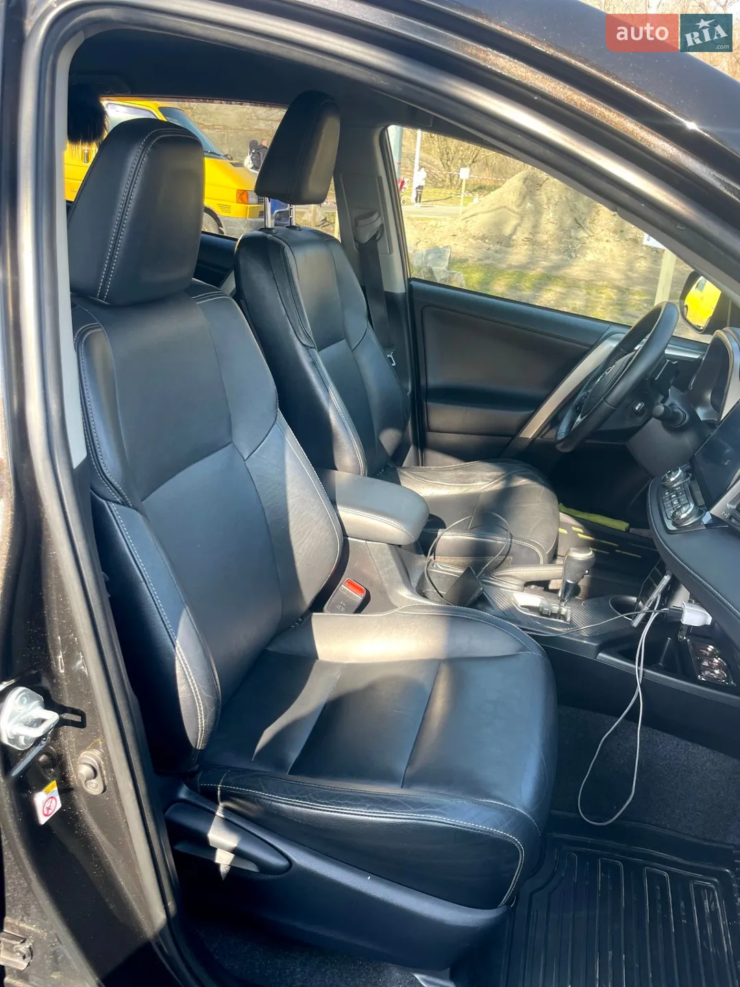2014 Toyota RAV 4 - мініатюра 12