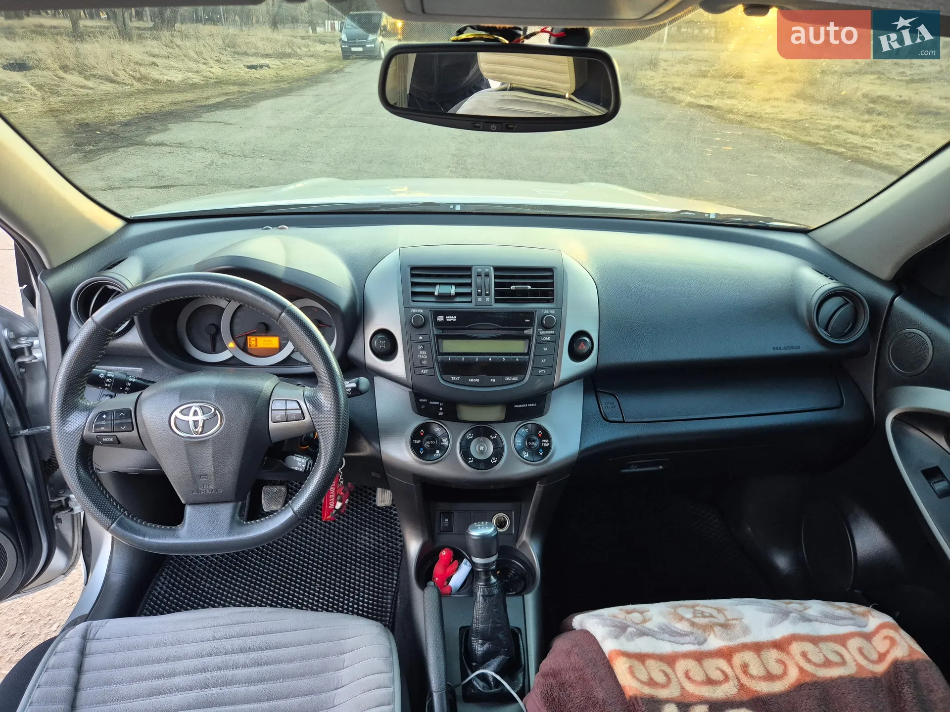 2010 Toyota RAV 4 - мініатюра 17