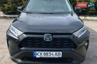 Внедорожник / Кроссовер Toyota RAV4 2021 в Харькове