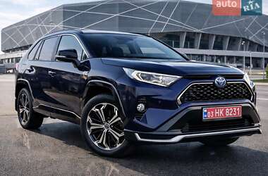 Внедорожник / Кроссовер Toyota RAV4 2020 в Львове