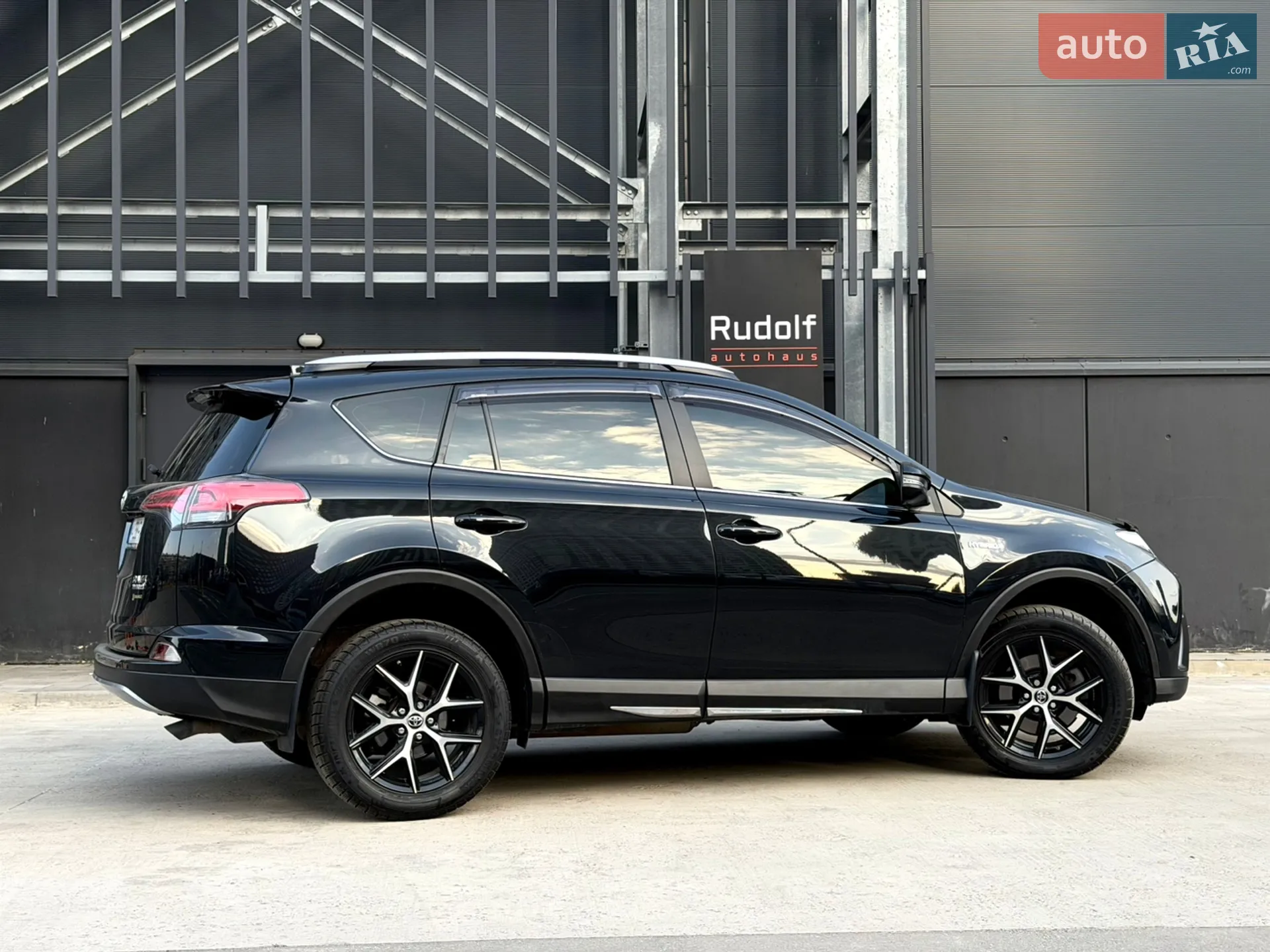 2017 Toyota RAV 4 - мініатюра 12
