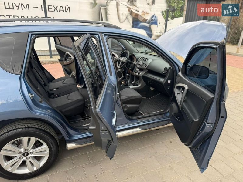 Позашляховик / Кросовер Toyota RAV4 2008 в Одесі