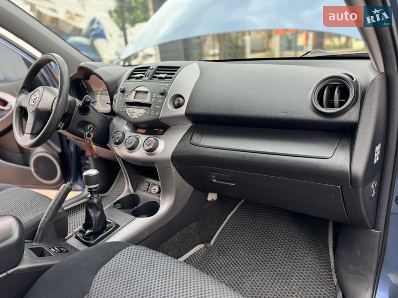 Позашляховик / Кросовер Toyota RAV4 2008 в Одесі