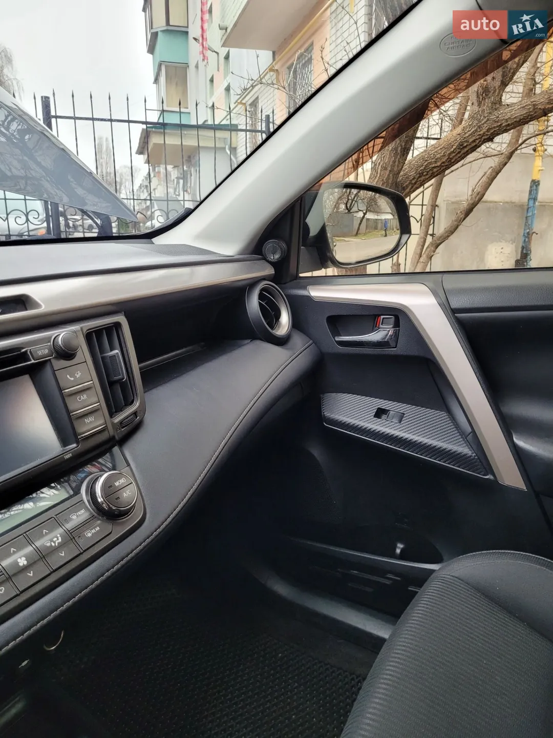 2013 Toyota RAV 4 - мініатюра 9