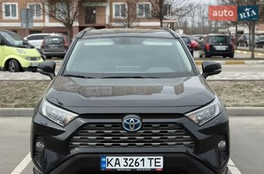 Позашляховик / Кросовер Toyota RAV4 2019 в Києві