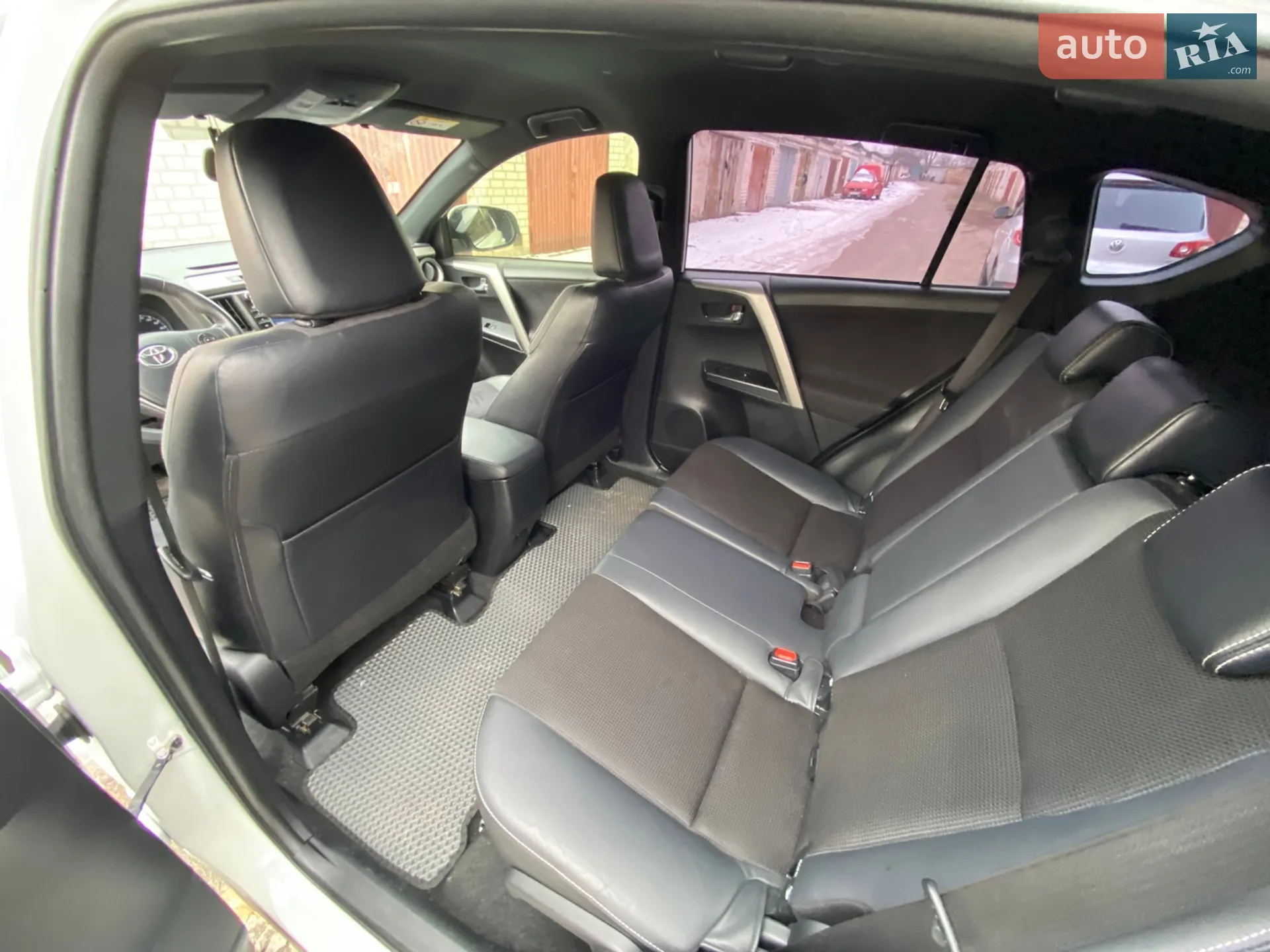 2016 Toyota RAV 4 - мініатюра 25