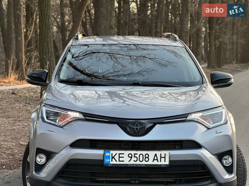 Toyota RAV4 2017