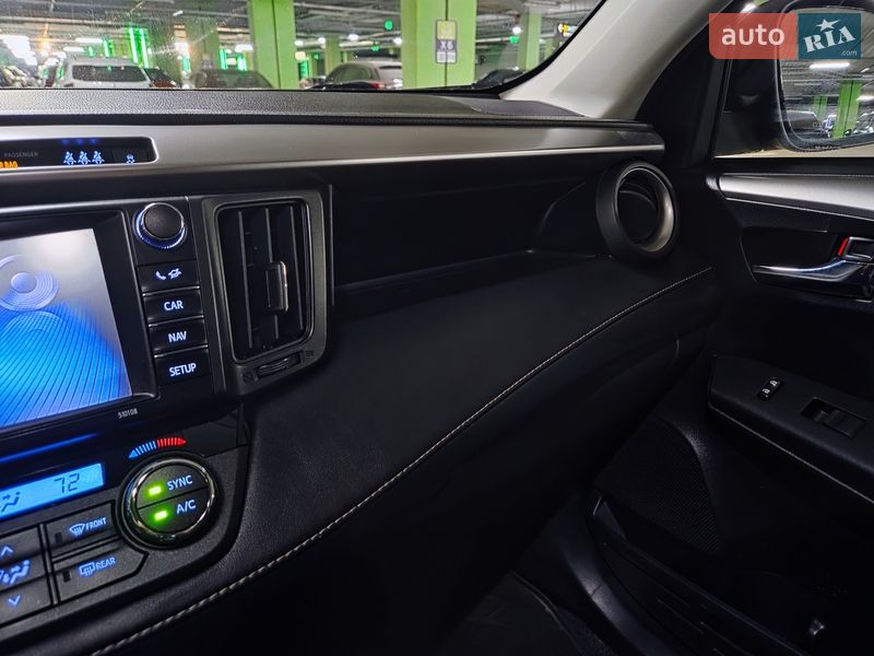 Внедорожник / Кроссовер Toyota RAV4 2017 в Киеве фото 14 Внедорожник / Кроссовер Toyota RAV4 2017 в Киеве