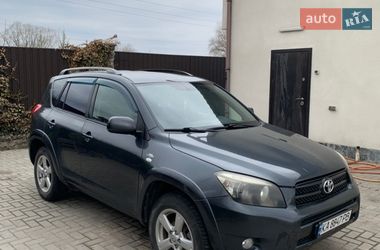 Позашляховик / Кросовер Toyota RAV4 2006 в Києві