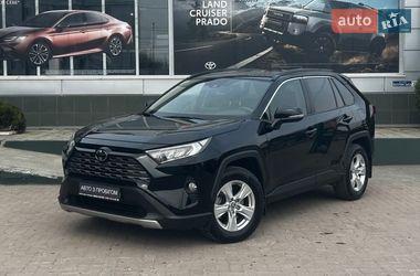 Внедорожник / Кроссовер Toyota RAV4 2020 в Черновцах