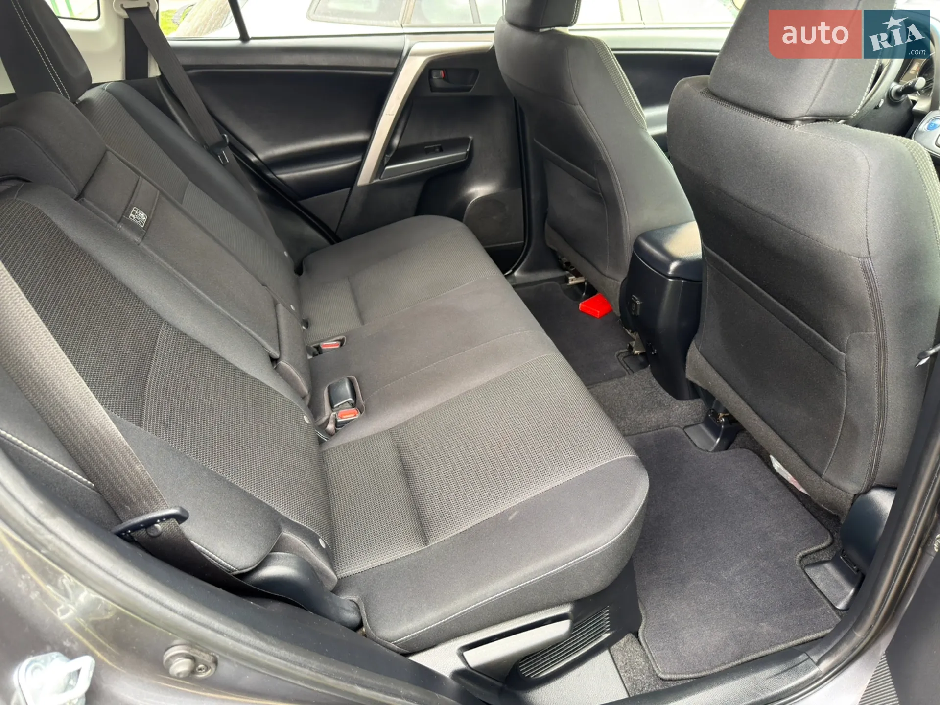 2018 Toyota RAV 4 - мініатюра 15