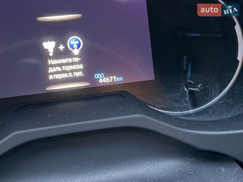 Внедорожник / Кроссовер Toyota RAV4 2020 в Киеве фото 14 Внедорожник / Кроссовер Toyota RAV4 2020 в Киеве