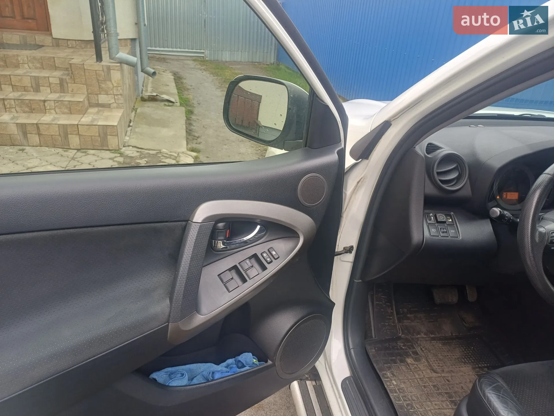 2012 Toyota RAV 4 - мініатюра 6