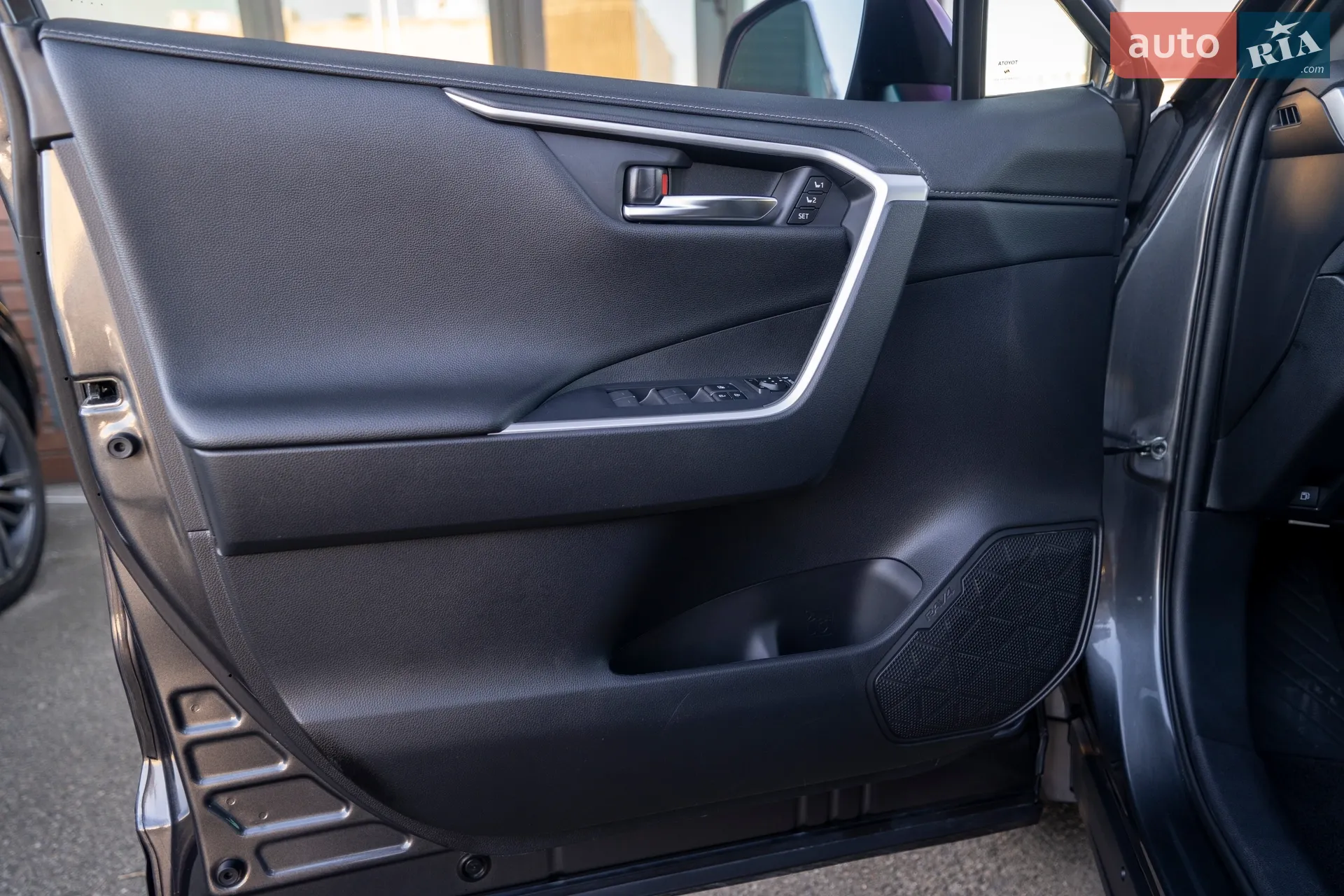 2020 Toyota RAV 4 - мініатюра 27