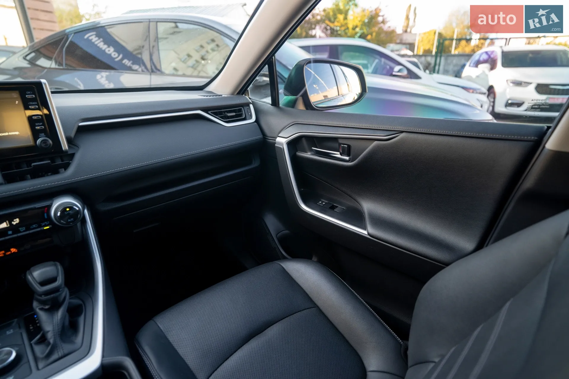 2020 Toyota RAV 4 - мініатюра 29