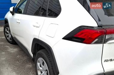 Позашляховик / Кросовер Toyota RAV4 2019 в Запоріжжі