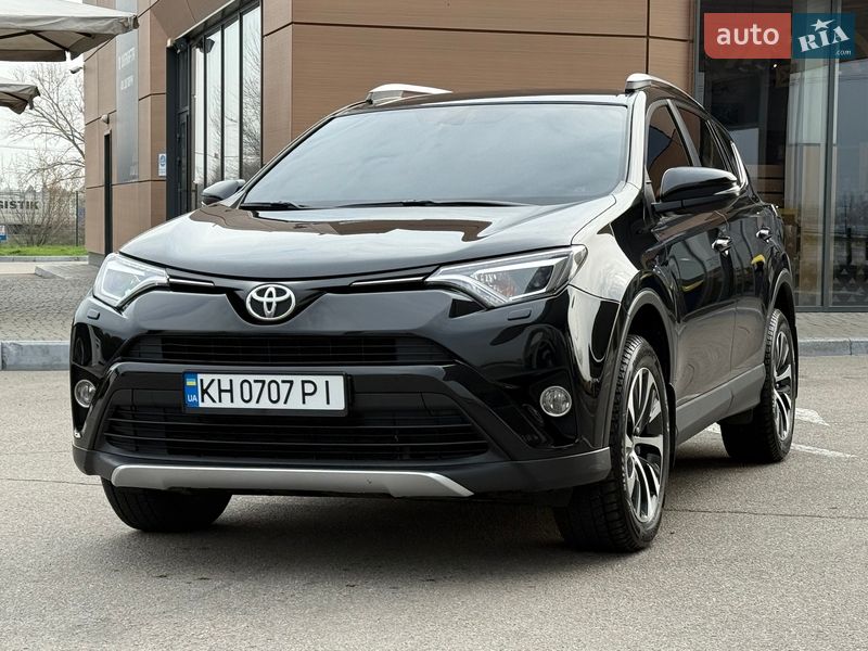 Toyota RAV4 2016