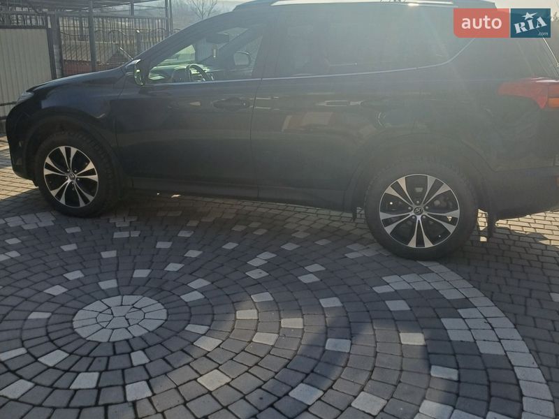 Внедорожник / Кроссовер Toyota RAV4 2014 в Вижнице