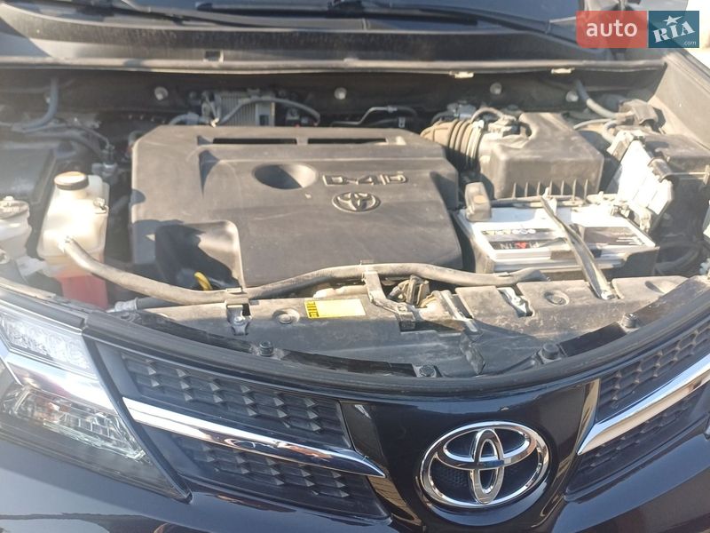 Внедорожник / Кроссовер Toyota RAV4 2014 в Вижнице