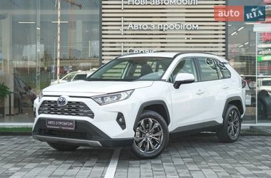 Позашляховик / Кросовер Toyota RAV4 2022 в Львові