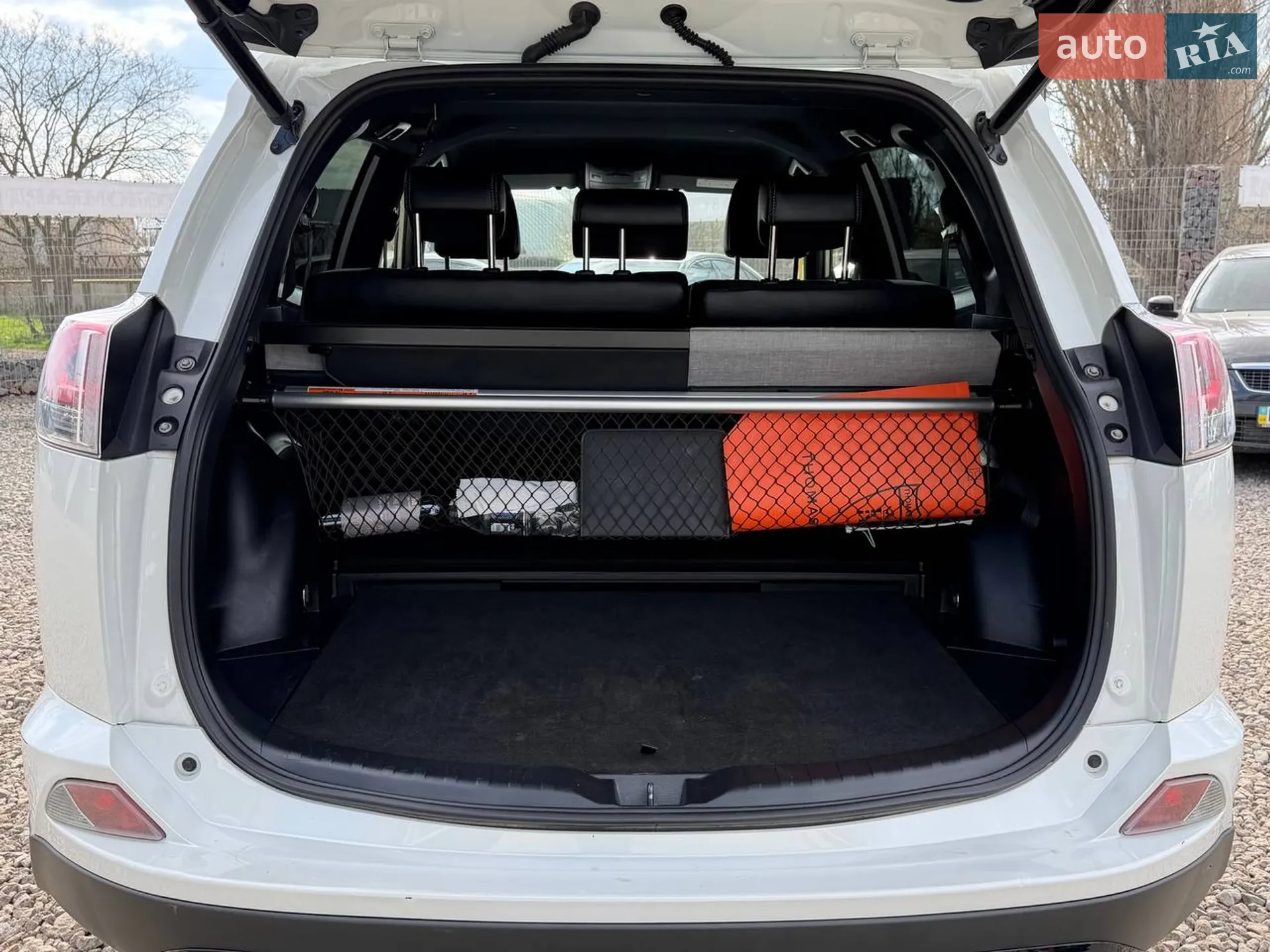 2018 Toyota RAV 4 - мініатюра 28