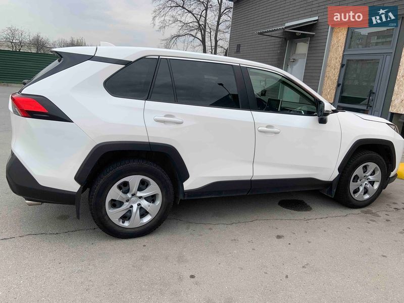 Внедорожник / Кроссовер Toyota RAV4 2019 в Запорожье фото 7 Внедорожник / Кроссовер Toyota RAV4 2019 в Запорожье