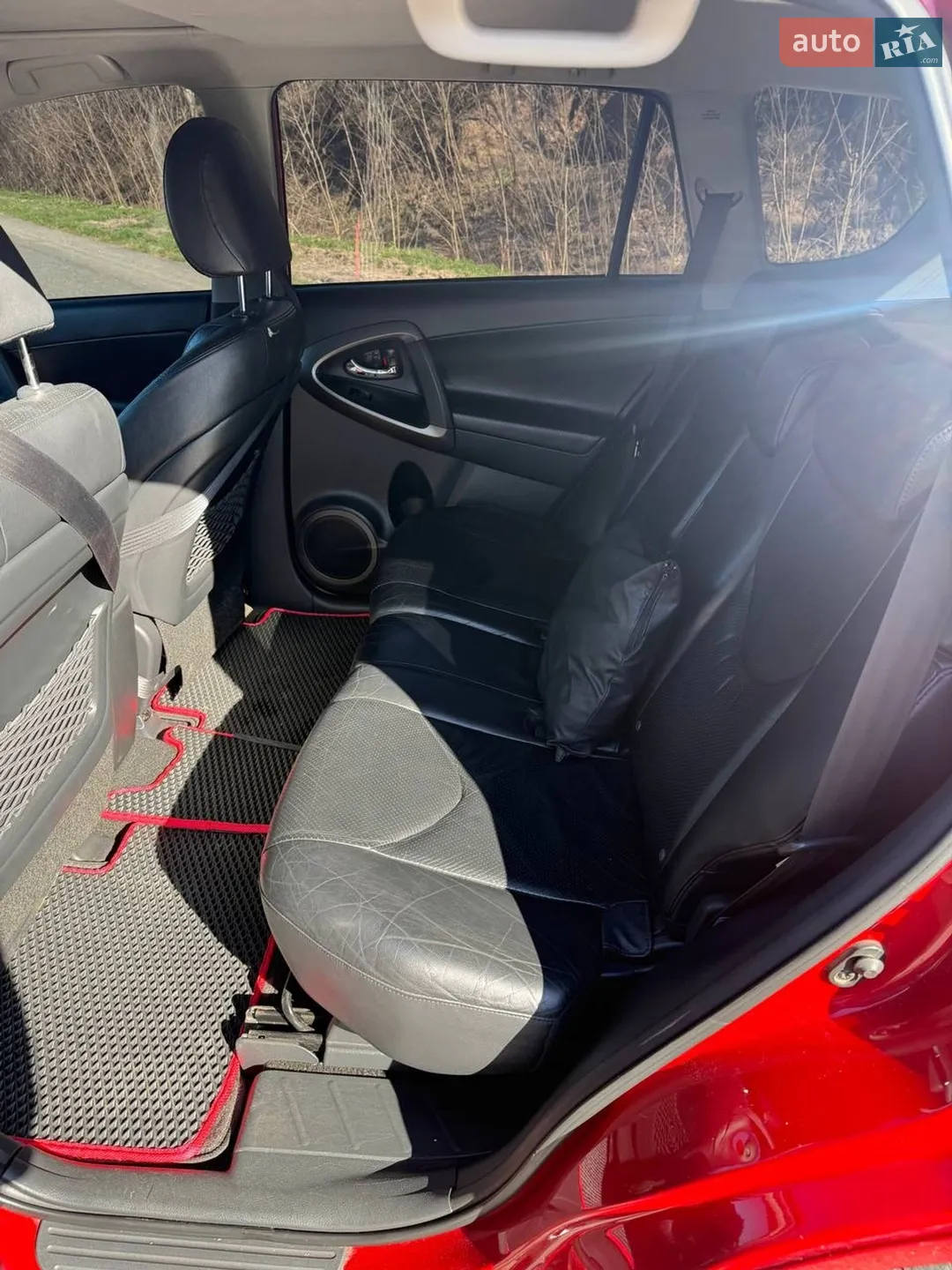 2010 Toyota RAV 4 - мініатюра 14
