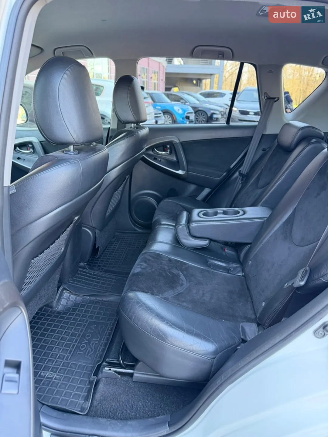 2010 Toyota RAV 4 - мініатюра 40