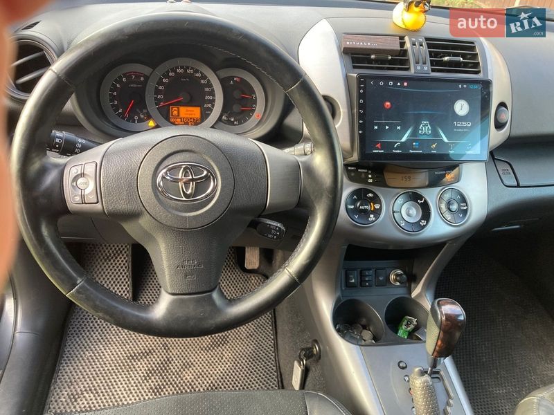 Позашляховик / Кросовер Toyota RAV4 2007 в Лозовій