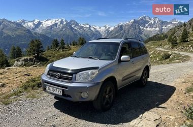 Внедорожник / Кроссовер Toyota RAV4 2005 в Киеве