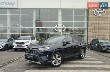 Позашляховик / Кросовер Toyota RAV4 2019 в Києві