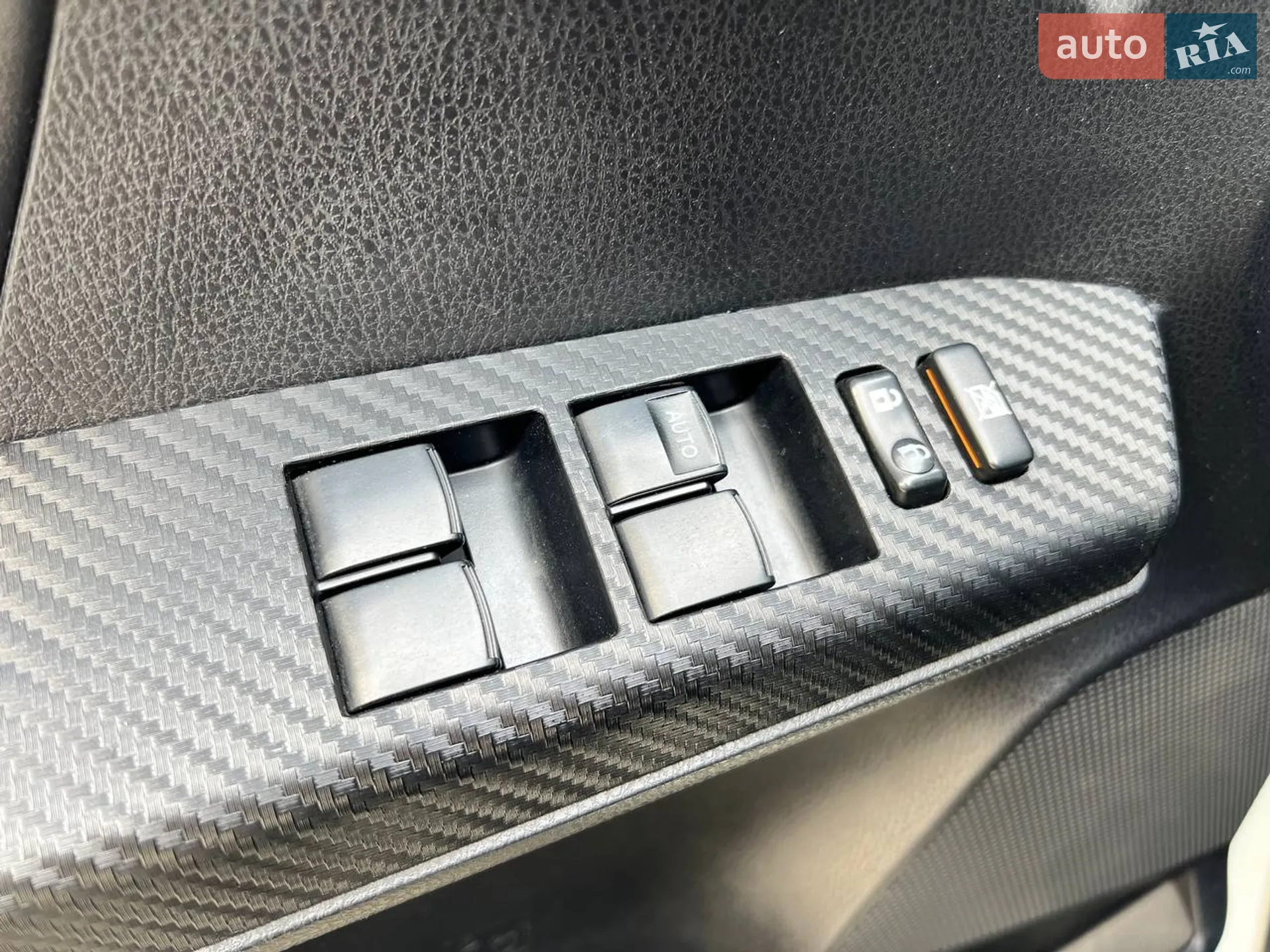 2013 Toyota RAV 4 - мініатюра 13