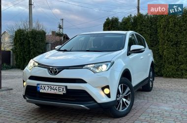 Внедорожник / Кроссовер Toyota RAV4 2017 в Дрогобыче