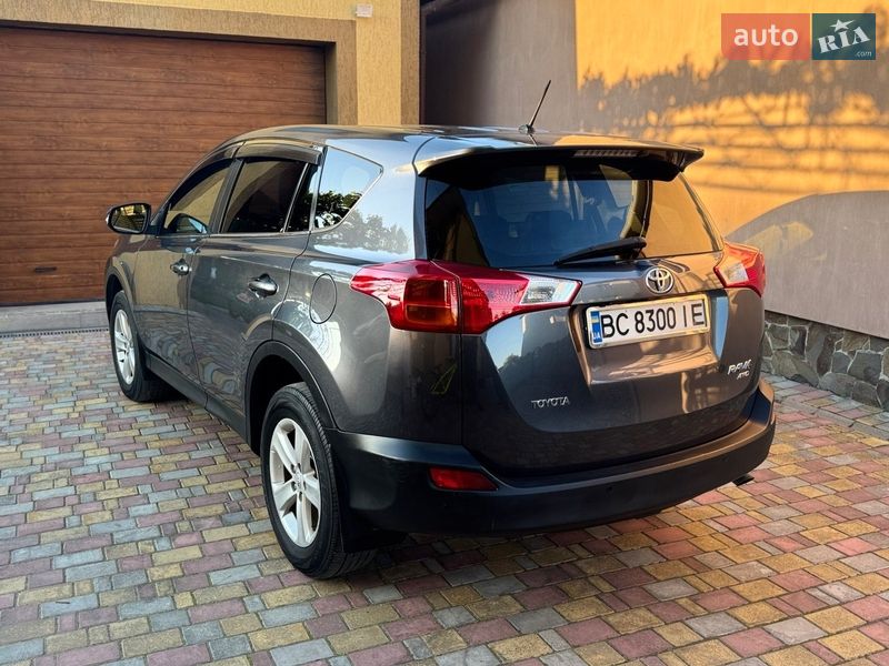 Позашляховик / Кросовер Toyota RAV4 2014 в Миколаєві
