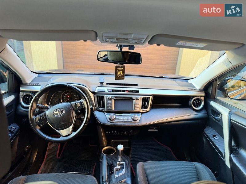 Позашляховик / Кросовер Toyota RAV4 2014 в Миколаєві