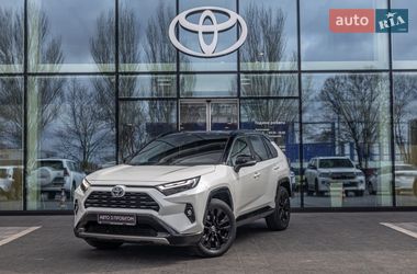 Внедорожник / Кроссовер Toyota RAV4 2022 в Днепре