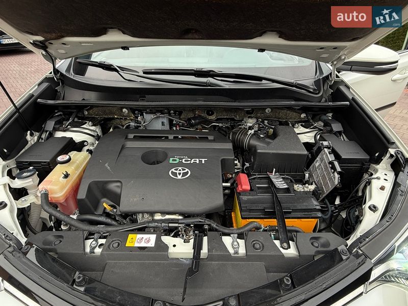 Внедорожник / Кроссовер Toyota RAV4 2017 в Виннице