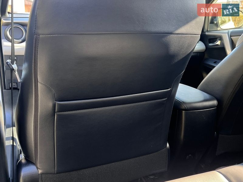 Внедорожник / Кроссовер Toyota RAV4 2018 в Львове