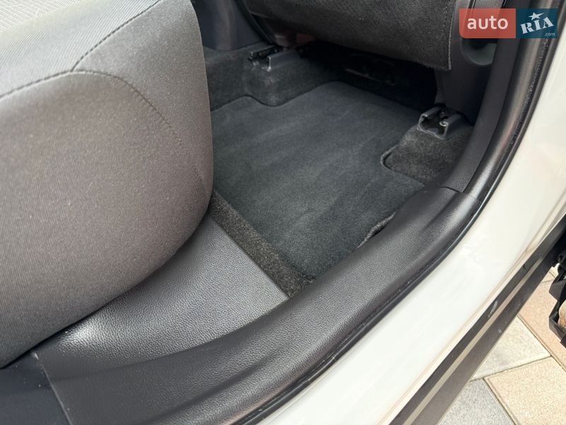 Внедорожник / Кроссовер Toyota RAV4 2022 в Тячеве фото 38 Внедорожник / Кроссовер Toyota RAV4 2022 в Тячеве