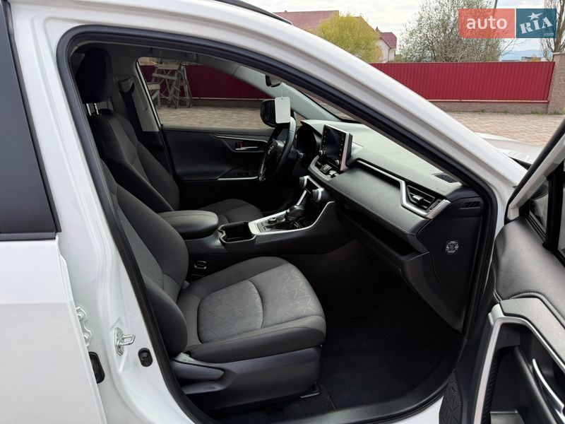 Внедорожник / Кроссовер Toyota RAV4 2022 в Тячеве фото 46 Внедорожник / Кроссовер Toyota RAV4 2022 в Тячеве