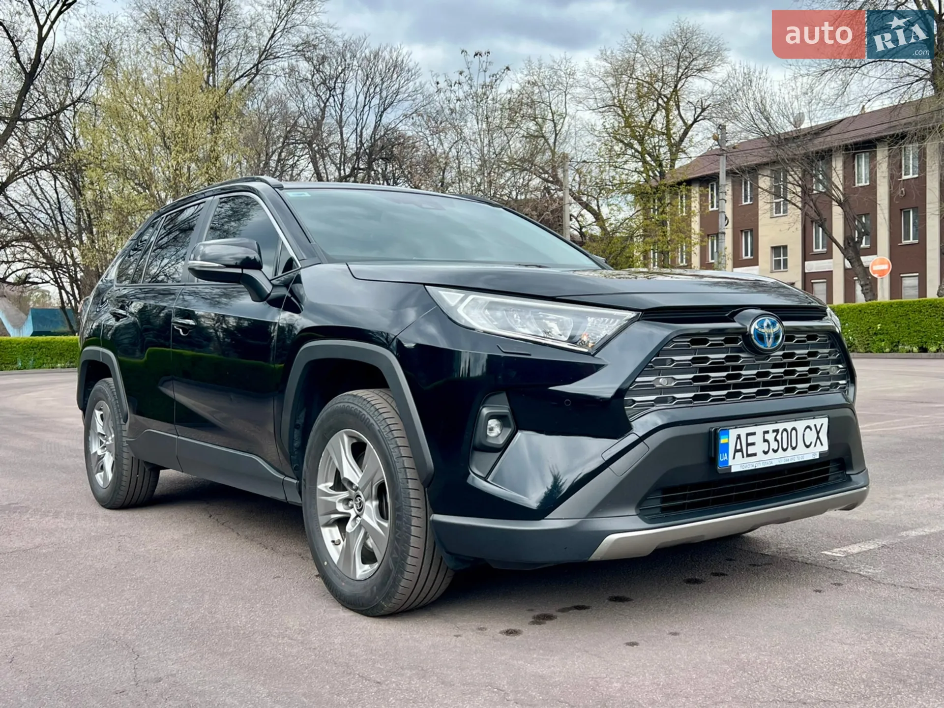 2022 Toyota RAV 4 - фото 1