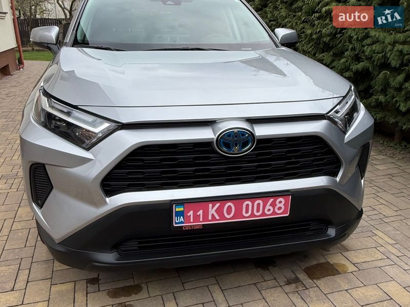 Позашляховик / Кросовер Toyota RAV4 2023 в Львові