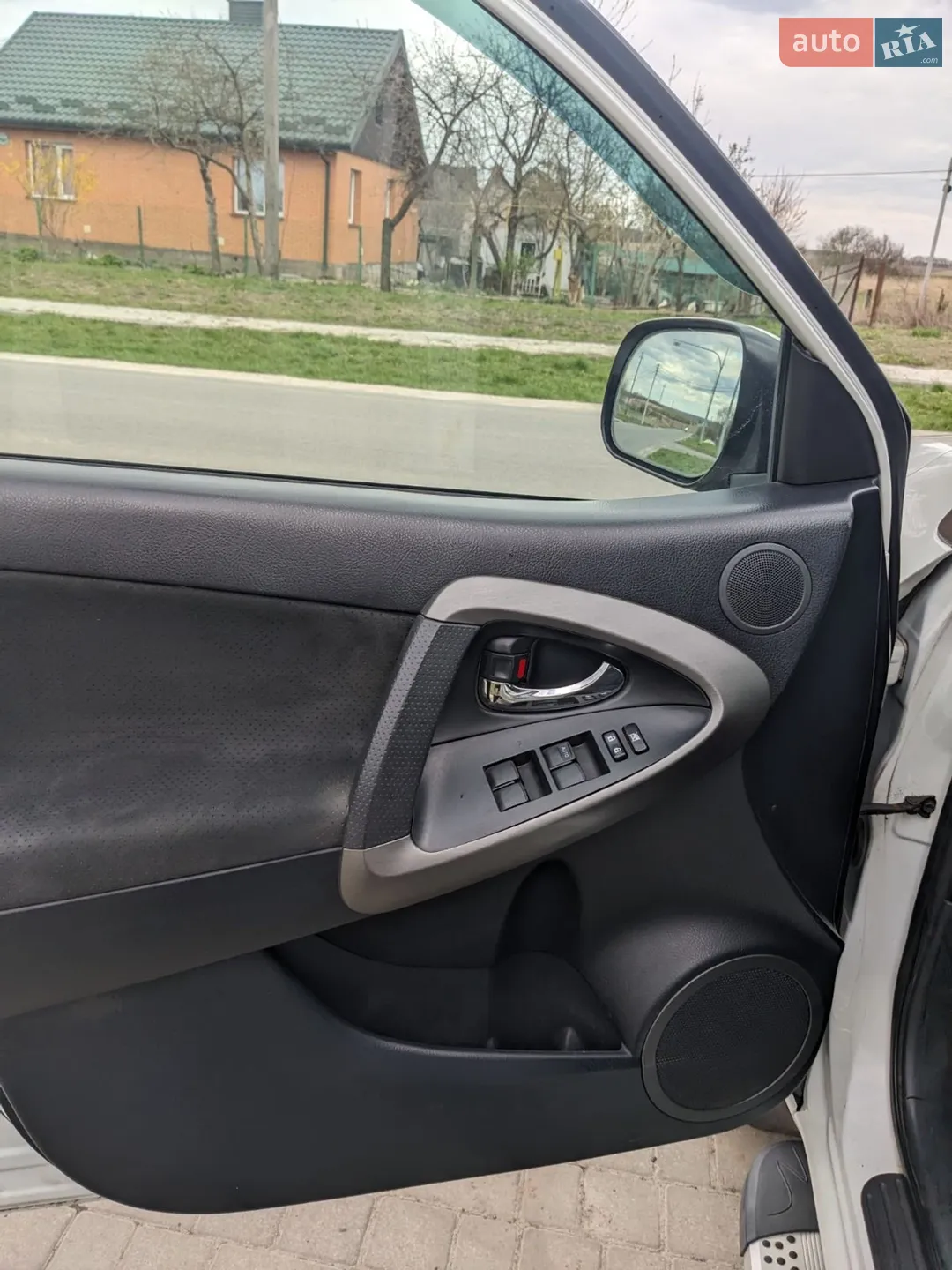 2010 Toyota RAV 4 - мініатюра 17