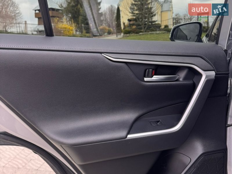 Внедорожник / Кроссовер Toyota RAV4 2020 в Львове фото 21 Внедорожник / Кроссовер Toyota RAV4 2020 в Львове